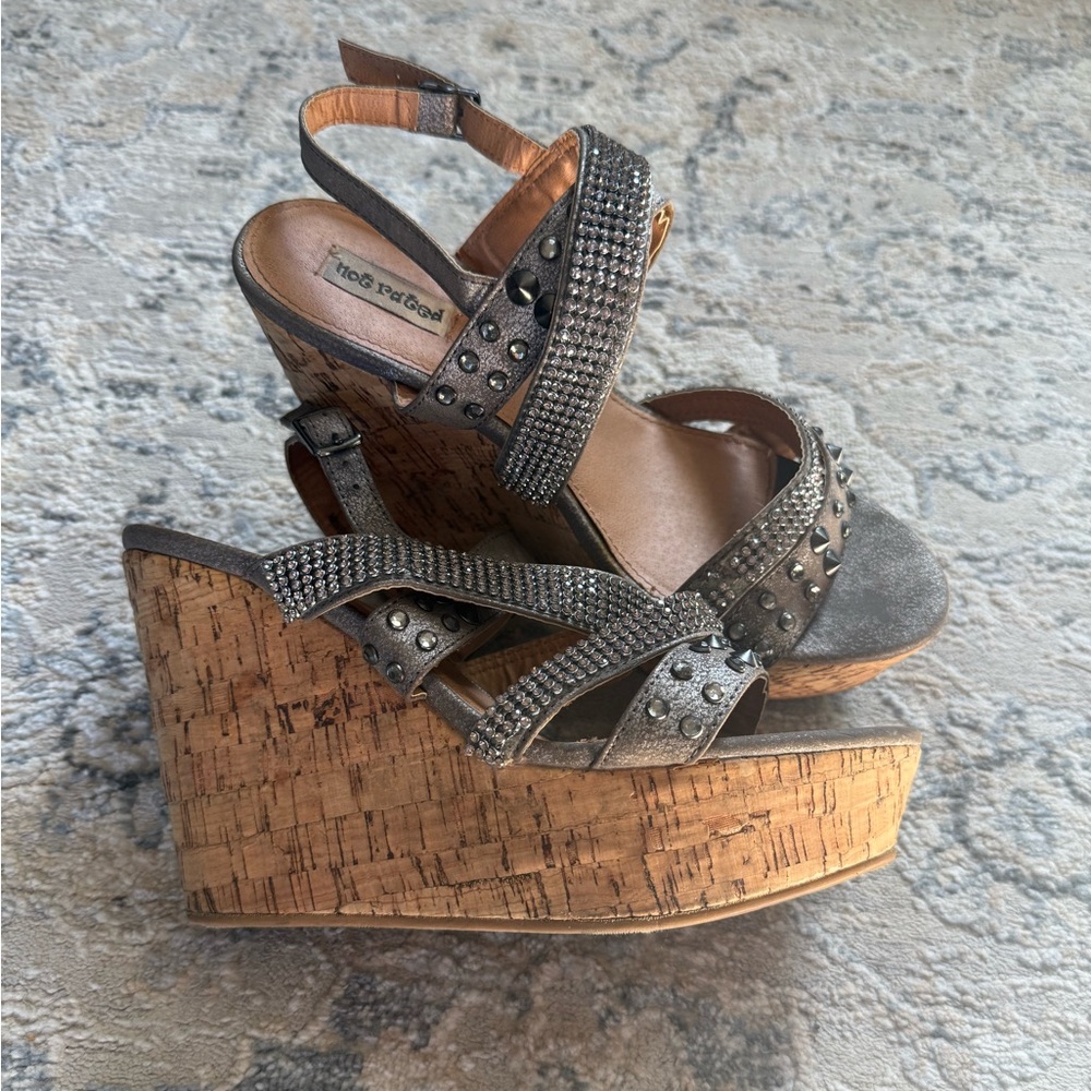 Not Rated Women's Pewter Studded Strappy Wedge Sandals Size 9.5 - Picture 2 of 6